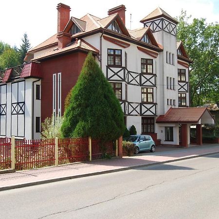 Hotel FAMILIJNY Ośrodek Wypoczynkowo - Rehabilitacyjny Krynica Zdrój Zewnętrze zdjęcie