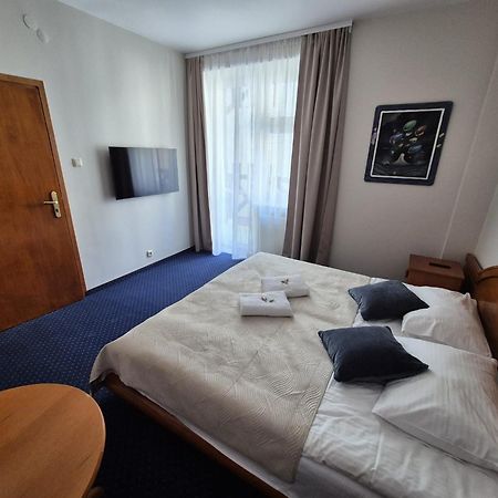 Hotel FAMILIJNY Ośrodek Wypoczynkowo - Rehabilitacyjny Krynica Zdrój Zewnętrze zdjęcie