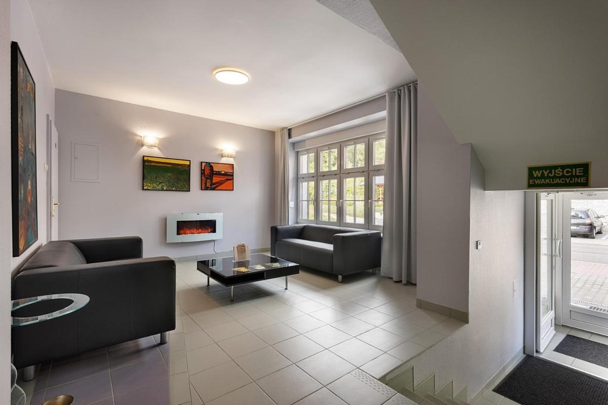 Hotel FAMILIJNY Ośrodek Wypoczynkowo - Rehabilitacyjny Krynica Zdrój Zewnętrze zdjęcie