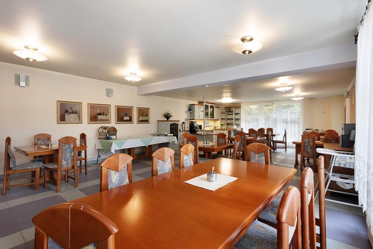 Hotel FAMILIJNY Ośrodek Wypoczynkowo - Rehabilitacyjny Krynica Zdrój Zewnętrze zdjęcie