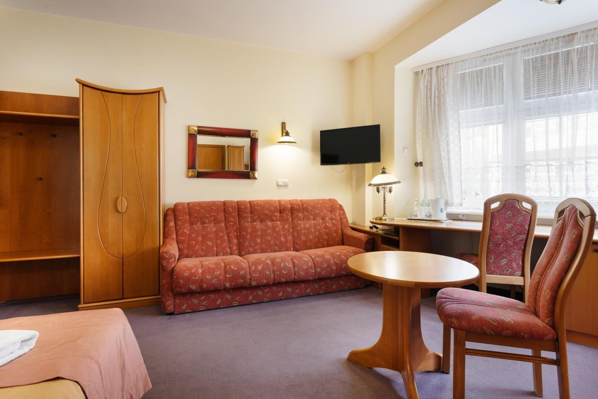 Hotel FAMILIJNY Ośrodek Wypoczynkowo - Rehabilitacyjny Krynica Zdrój Zewnętrze zdjęcie