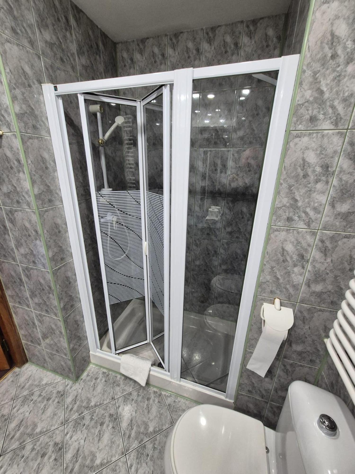 Hotel FAMILIJNY Ośrodek Wypoczynkowo - Rehabilitacyjny Krynica Zdrój Zewnętrze zdjęcie