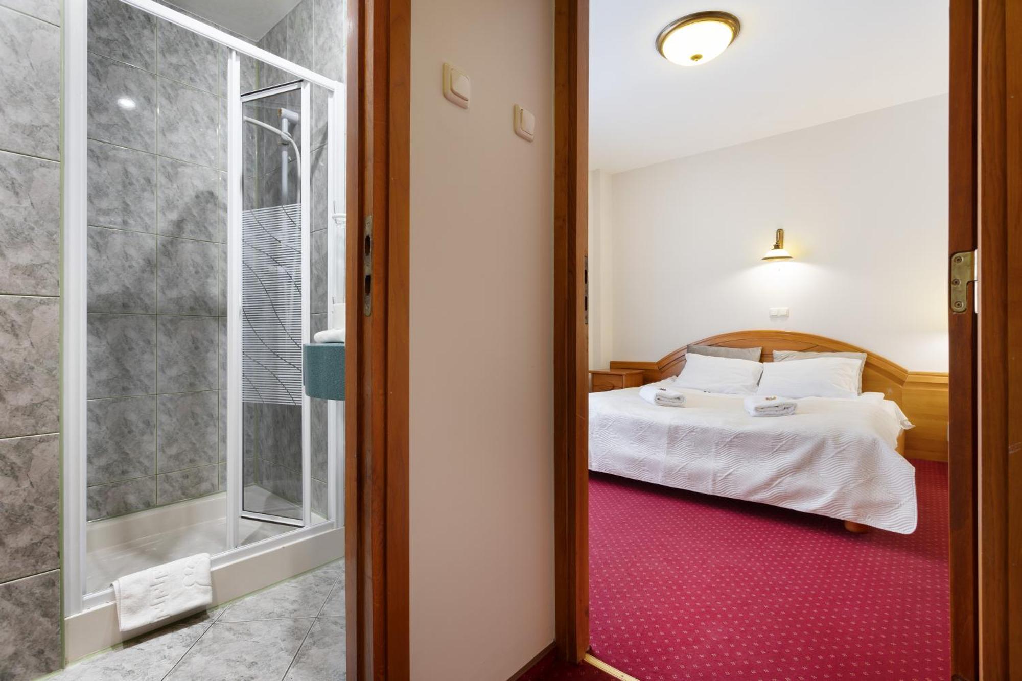 Hotel FAMILIJNY Ośrodek Wypoczynkowo - Rehabilitacyjny Krynica Zdrój Zewnętrze zdjęcie