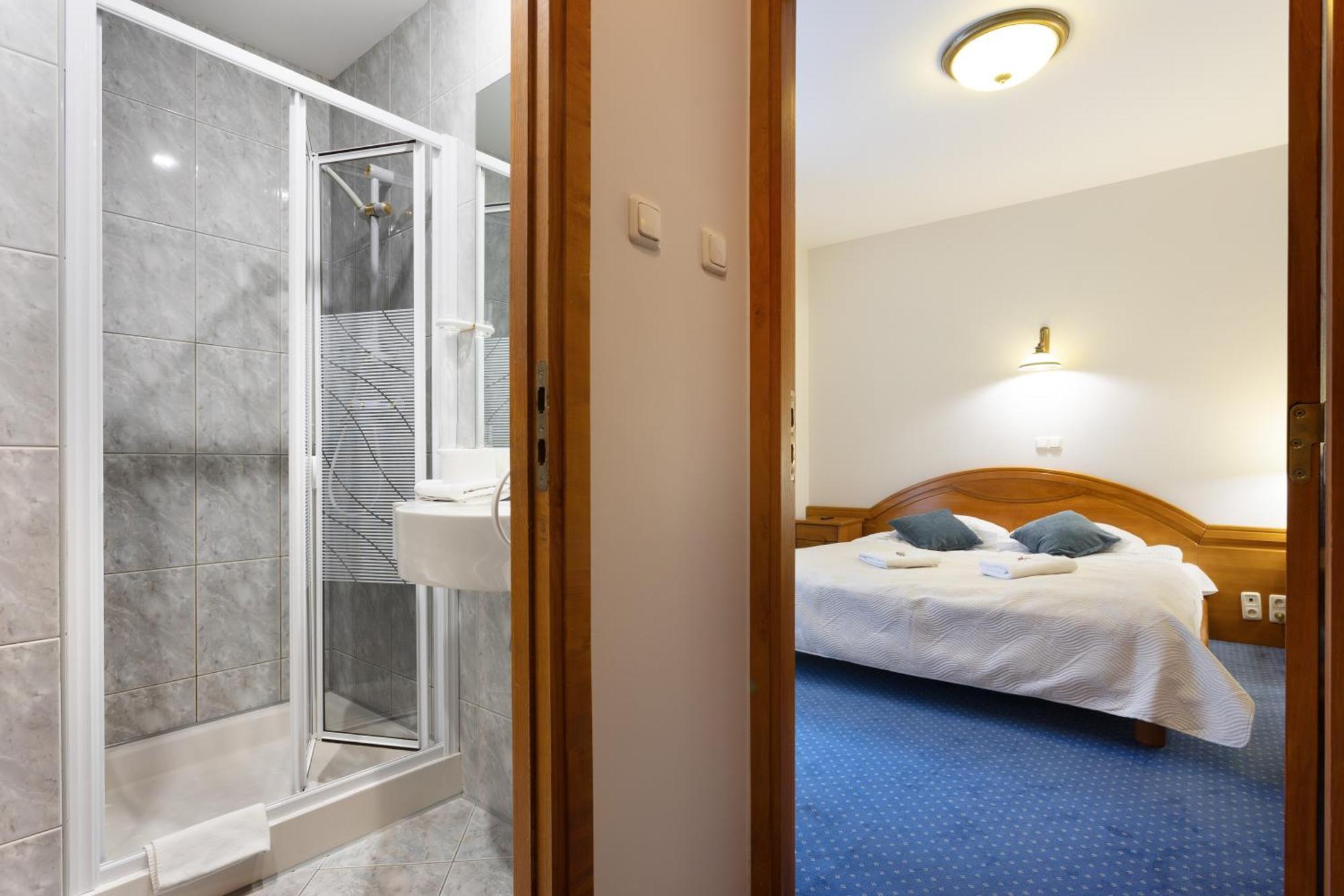 Hotel FAMILIJNY Ośrodek Wypoczynkowo - Rehabilitacyjny Krynica Zdrój Zewnętrze zdjęcie